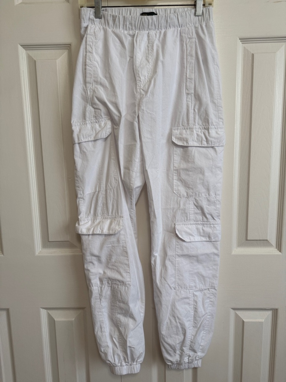Green Goddess White Cargo  Pants - Utility Pockets, Elastic Cuffs and waste. M